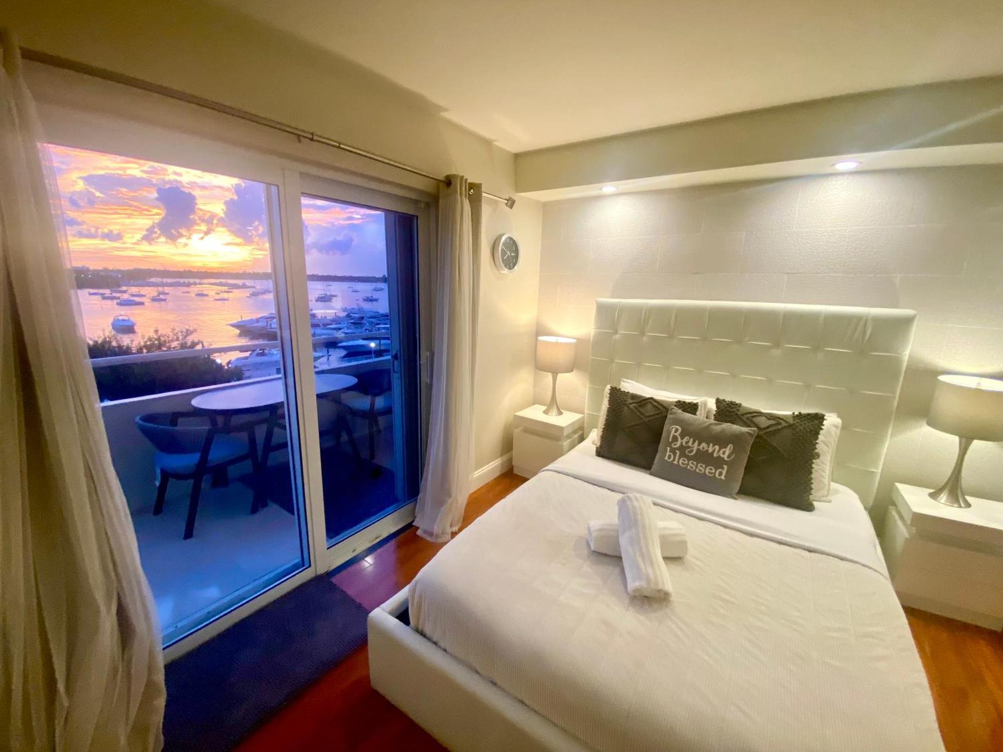 Modern Waterfront Apartment With Miami Skyline View, Free Parking 5 Mins Drive To 迈阿密海滩 外观 照片